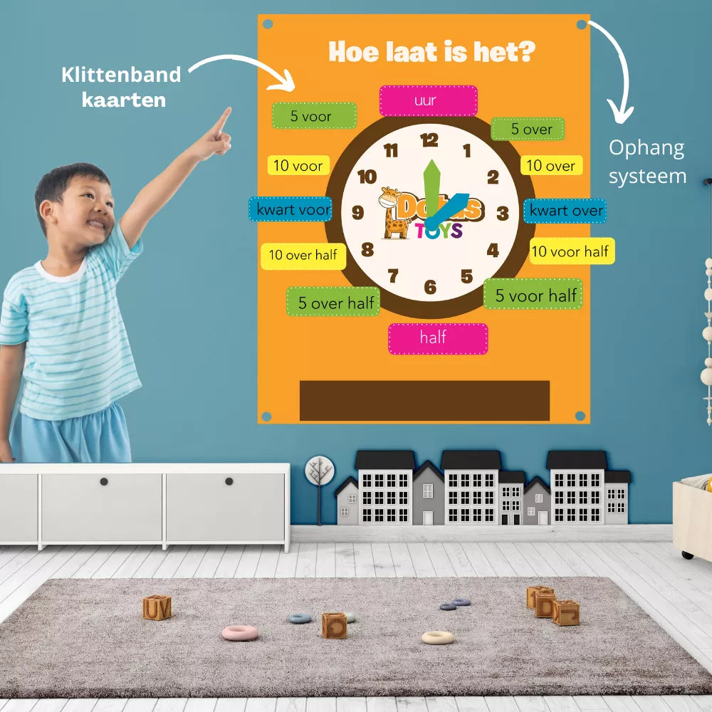 DotasToys vilten oefenklok in de kinderkamer met klittenbandkaartjes en ophangsysteem om klokkijken te leren